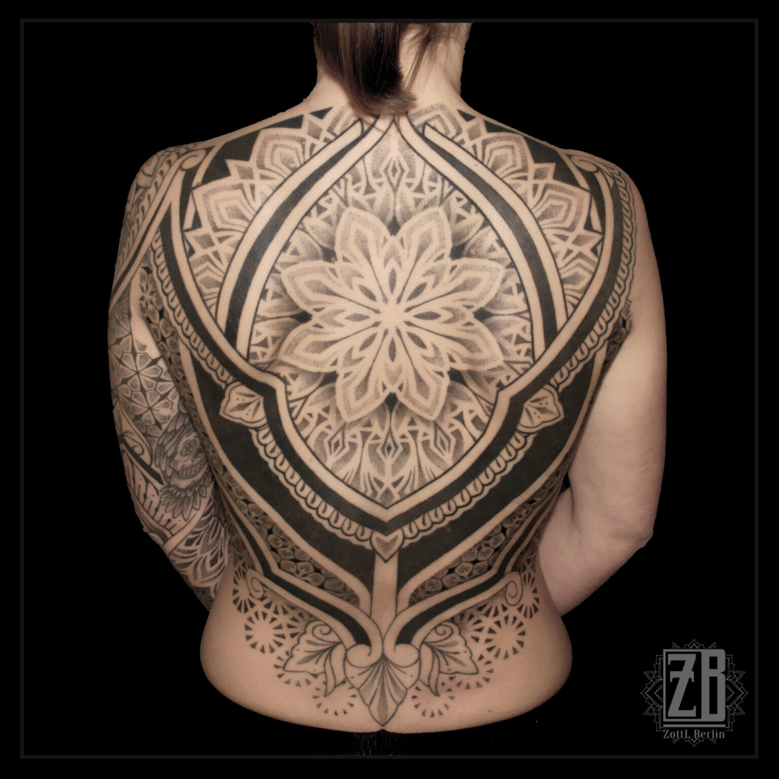 ZOTTL - Dotwork / Geometry / Blackwork - Zottl Berlin-Blackwork/Dotwork ...